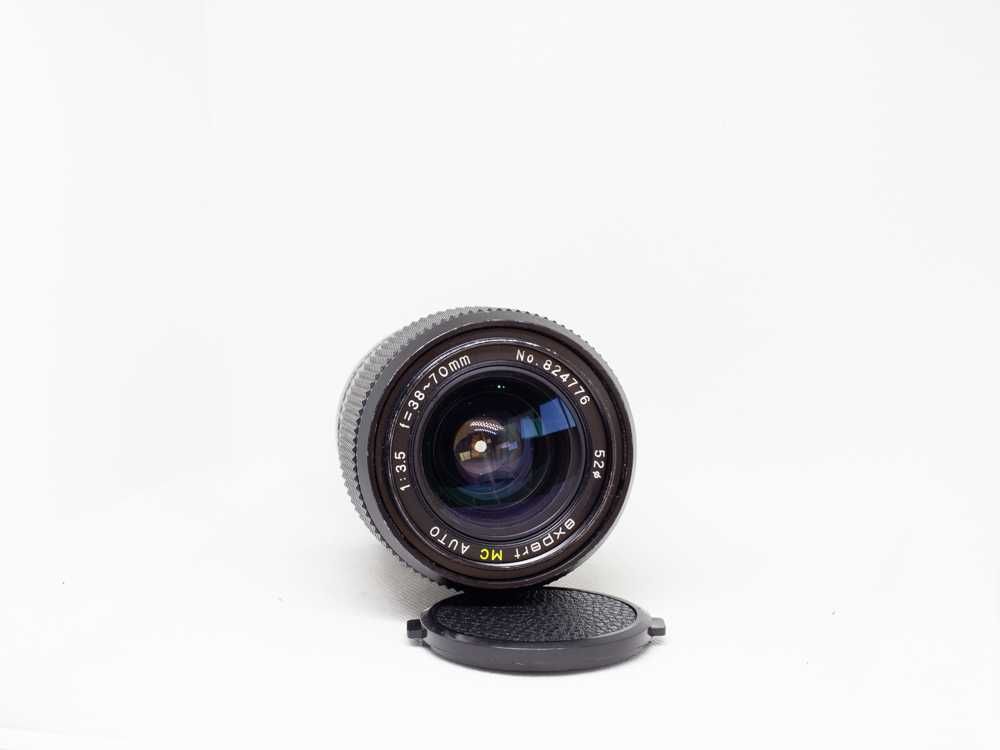 Objetiva analógica Expert MC Auto 1:3,5 f=38-70mm baioneta Konica AR