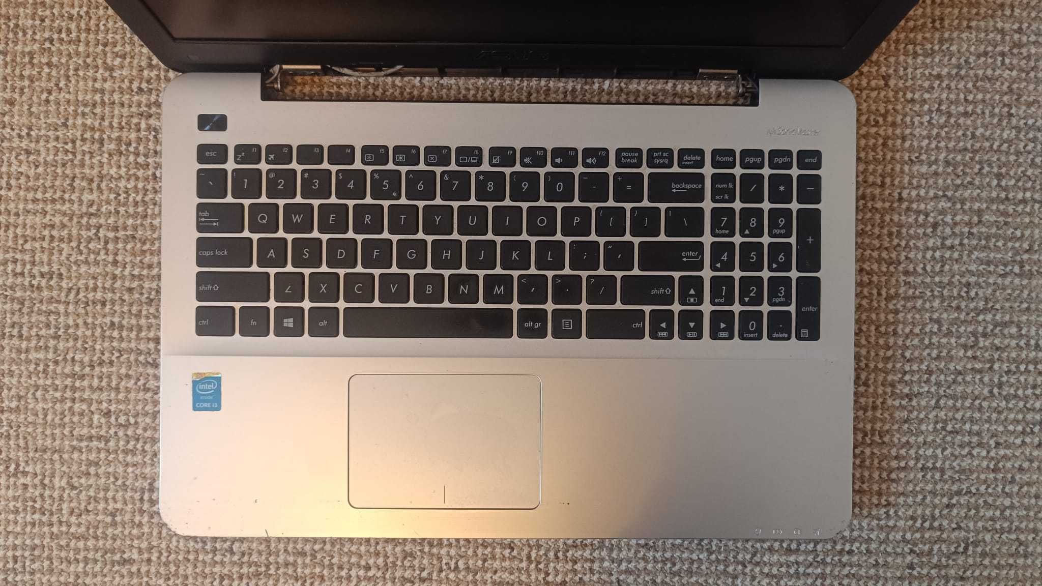 Laptop Asus R556l