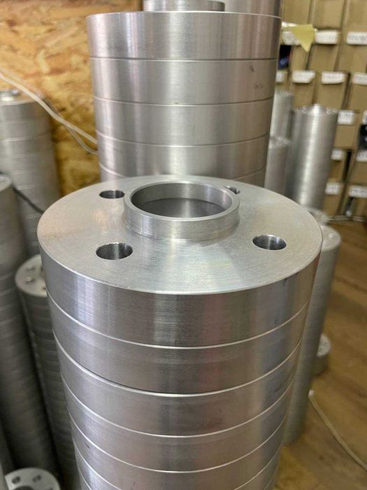 BLACK FRIDAY Колісні проставки  розширення колії під болти і шпильки