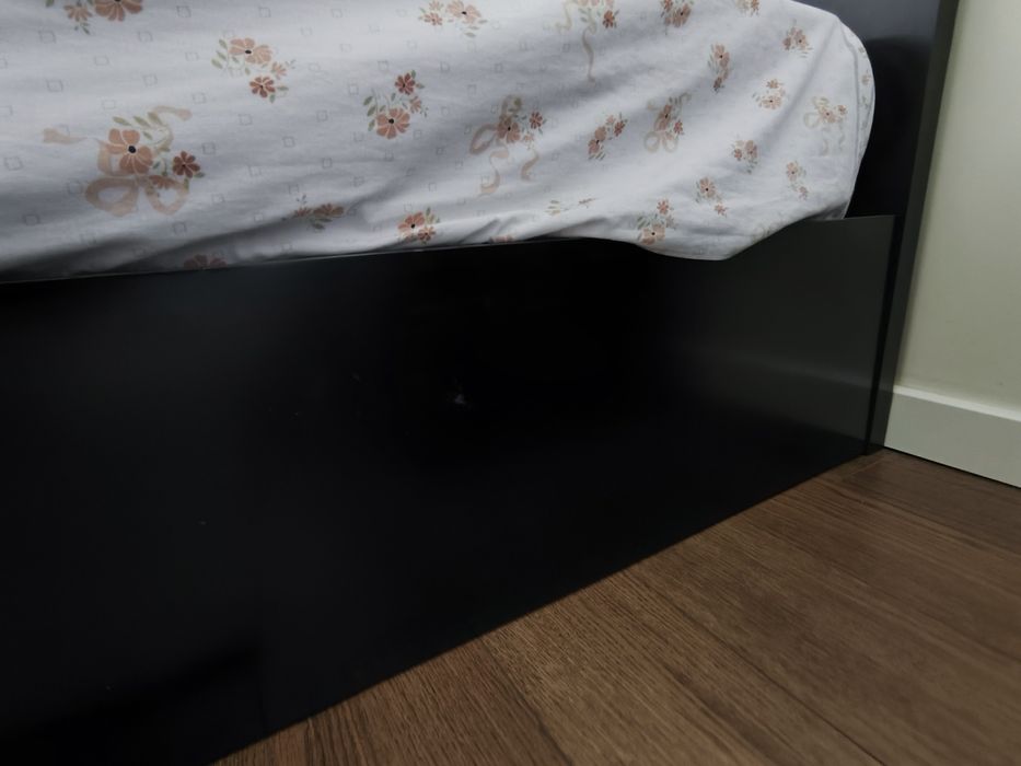 OPORTUNIDADE - Cama de casal em bom estado!