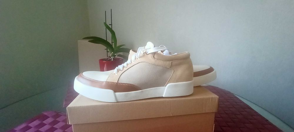 Сліпони, кросівки, взуття