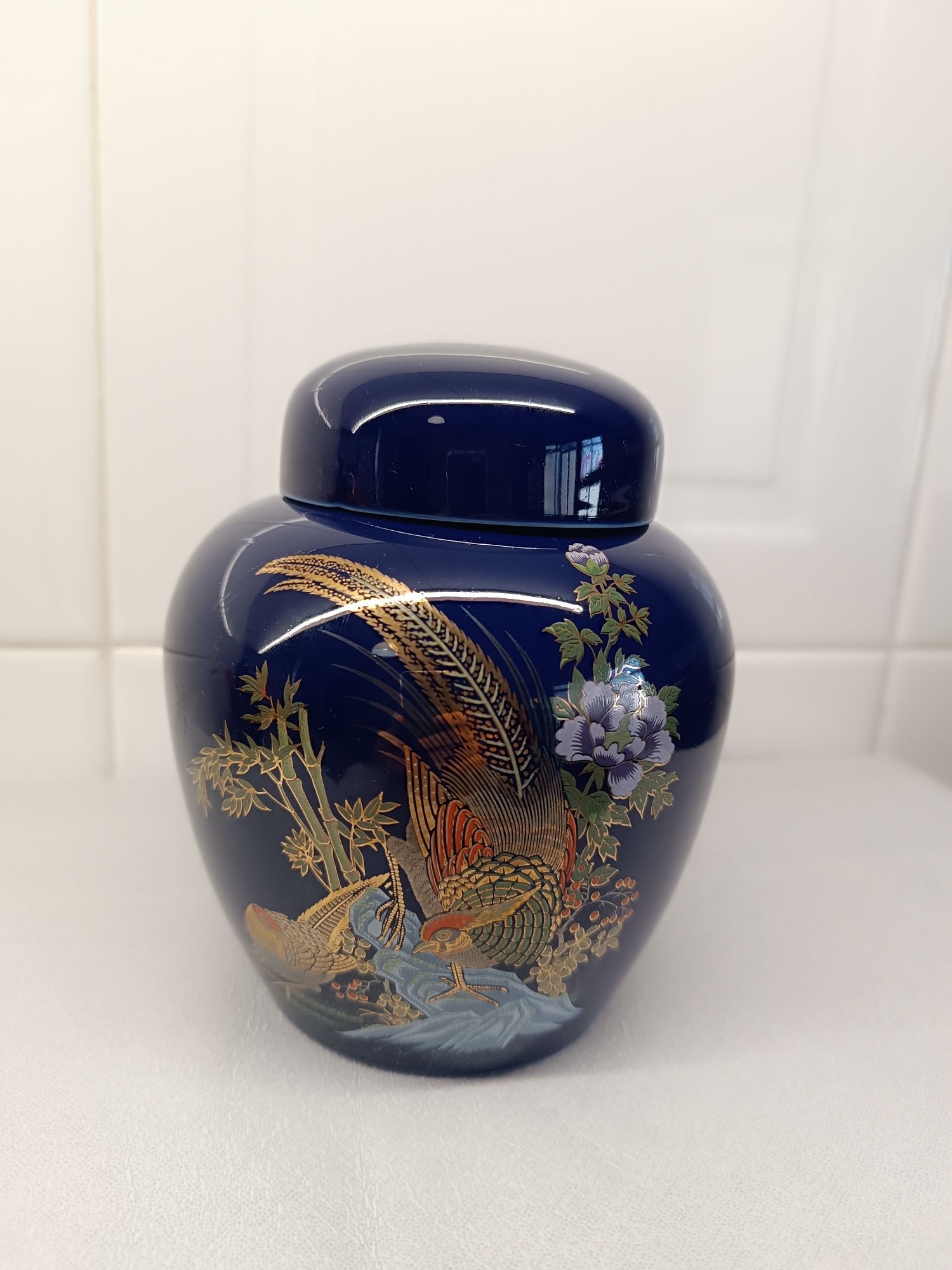Pote Porcelana Antigo. Azul Marinho com pássaros. Novo