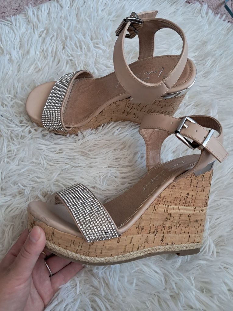 Buty na koturnie New Look z diamencikami 37