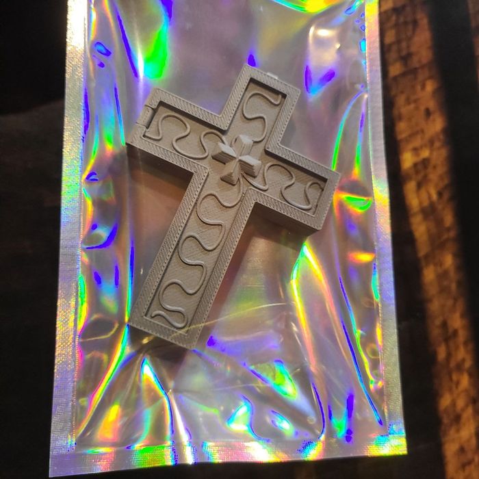 Хрест Таноса «Гра у кальмара 2» 9 см - крест Таноса