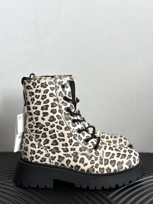 Черевики з леопардовим принтом Zara, розмір 34,35,36,38