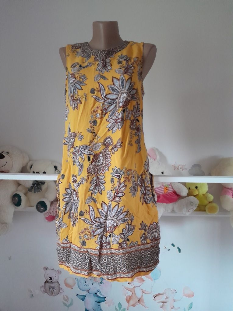 Żółta sukienka prosta w kwiaty kwiecista L 40