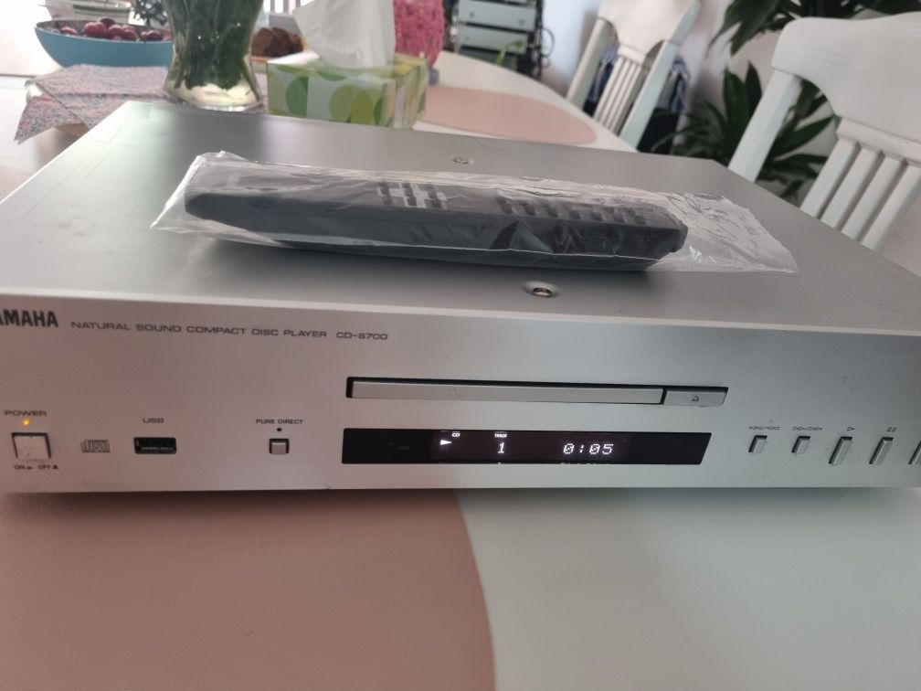 Yamaha CD-S700 Odtwarzacz CD
