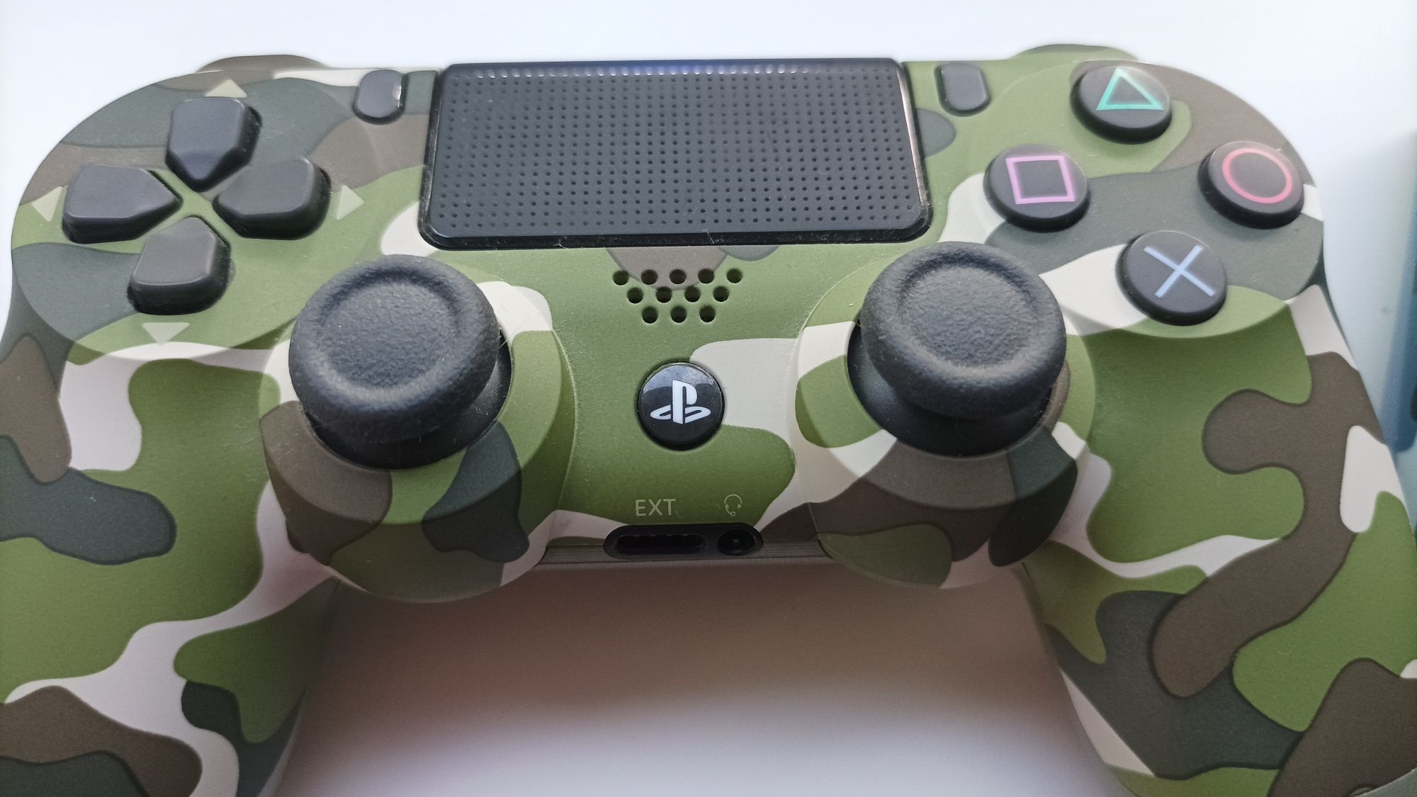 Ps4 pro в відмінному стані