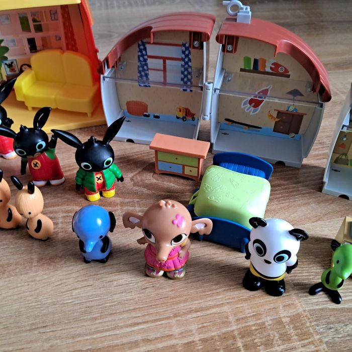 Zestaw domek bing sklep poli domek pando figurki