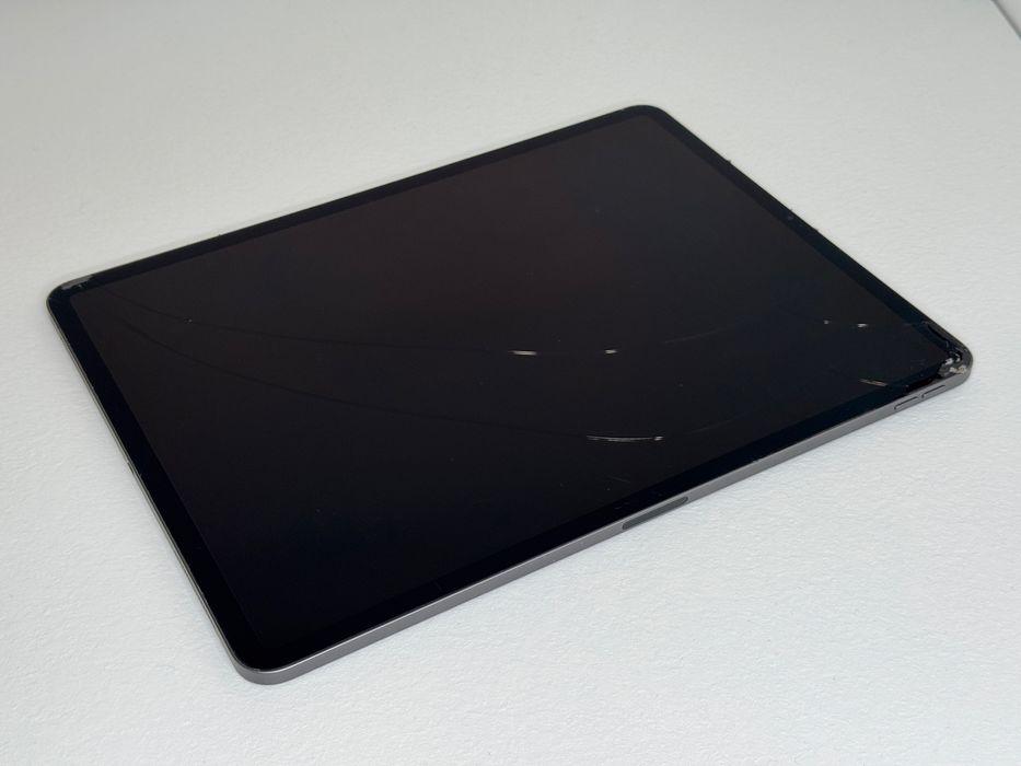 iPad Pro 12.9 3. gen. (A1876) - uszkodzony - faktura VAT 23%