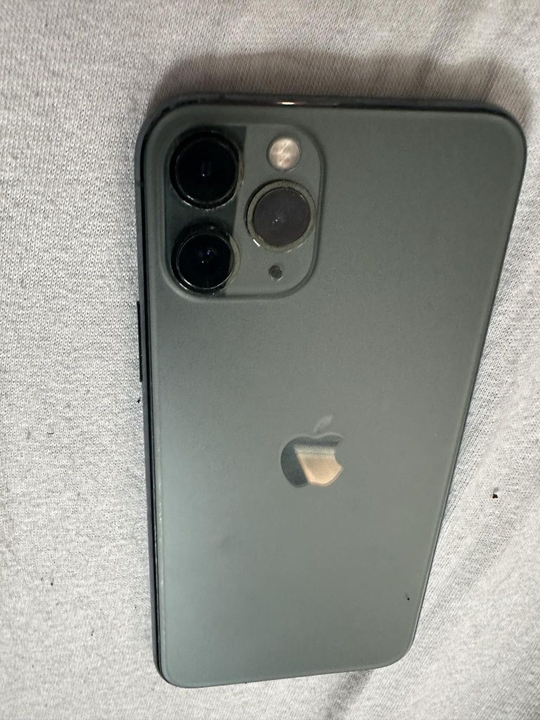 iPhone 11 pro, 78% baterii