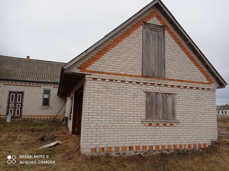 новий будинок в тихому куточку села