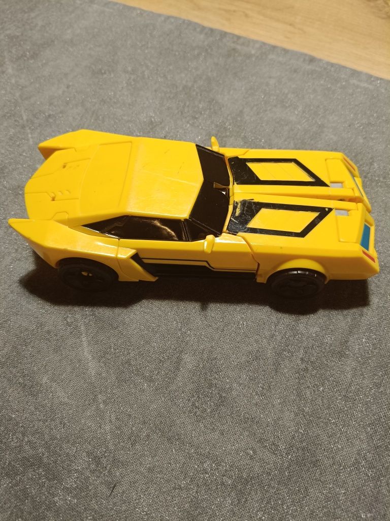 Transformers hasbro bumblebee