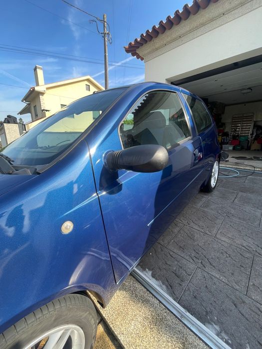 Fiat Punto 1.2 (2003) – Económico e Pronto a Andar