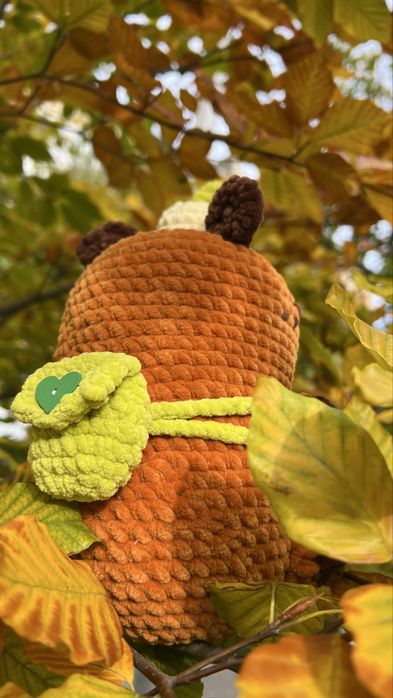 Вʼязана іграшка, капібара, плюшева