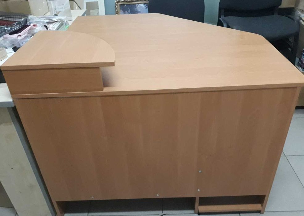 Стіл комп'ютерний 1100 грн