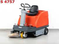 ZAMIATARKA HAKO JONAS 900 E NOWE BATERIE 2014r 709mth 29000 netto