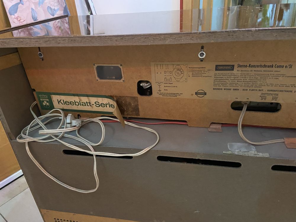 Radio aparador Grundig