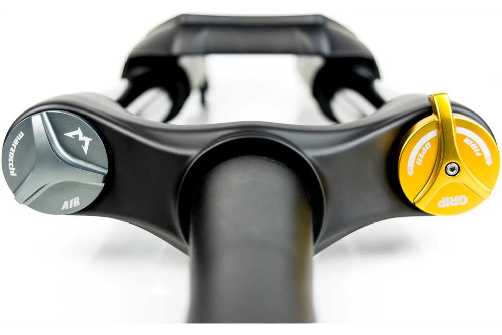 NOWY amortyzator przedni MARZOCCHI Bomber Z1 27,5" 170mm GRIP 15x110mm