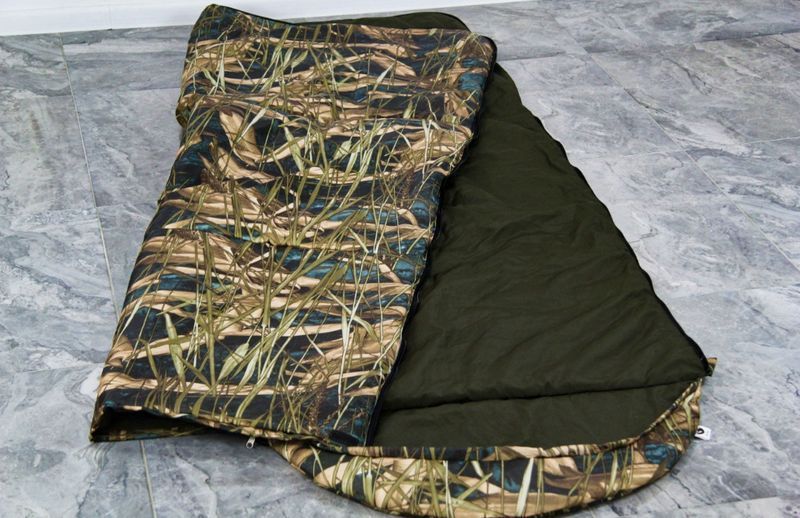 Камуфляжный спальный мешок, спальник одеяло(ширина70см)