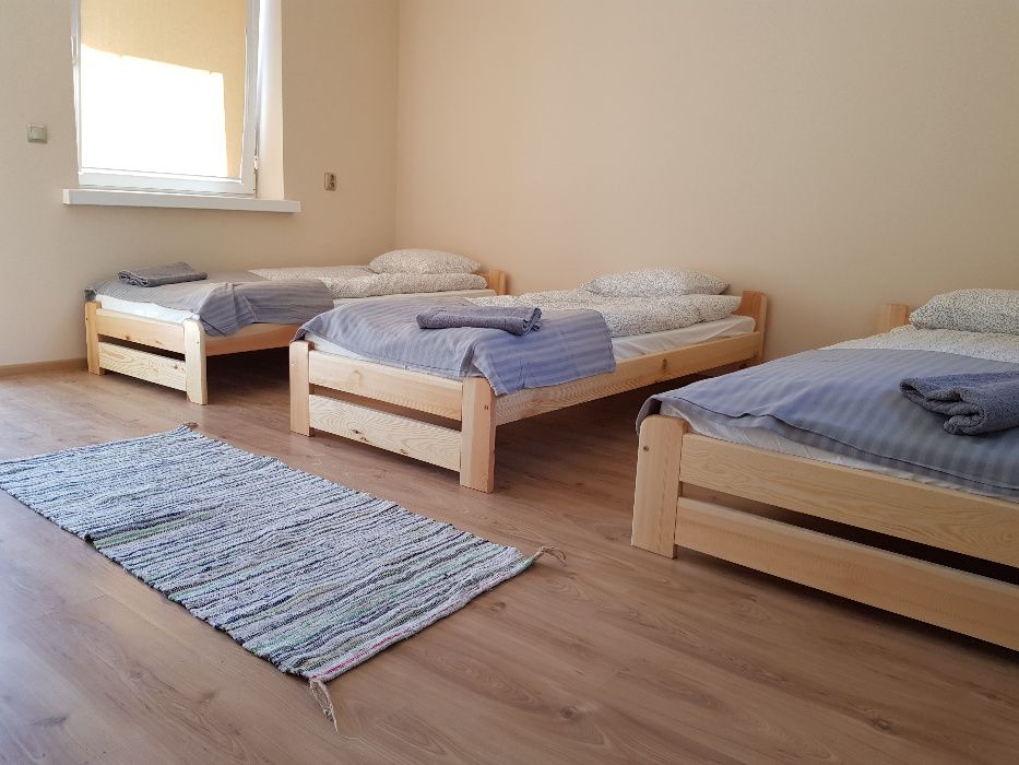 Nocleg Pokoje Brzeziny 55 zł/dobę 2,3,4-osobowe. Przy głównej trasie