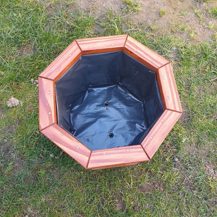 Donica drewniana ośmiokątna