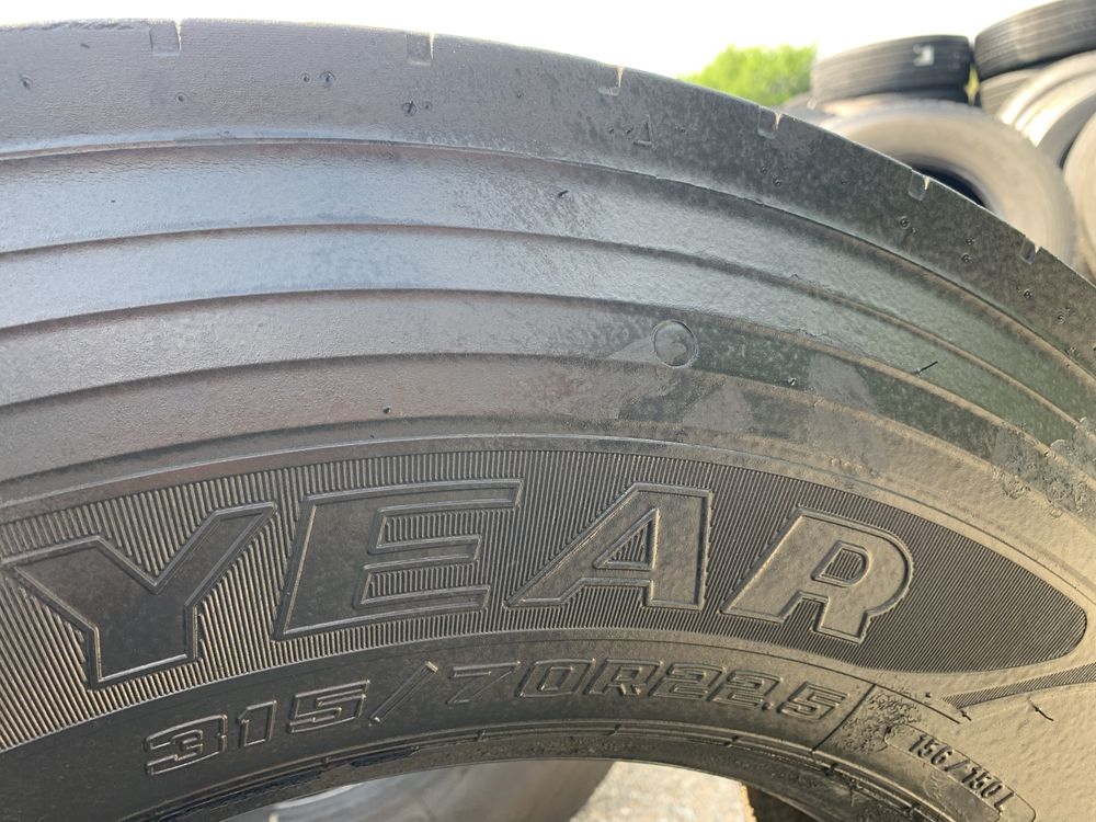 C15.  315/70/22,5 Goodyear KmaxS