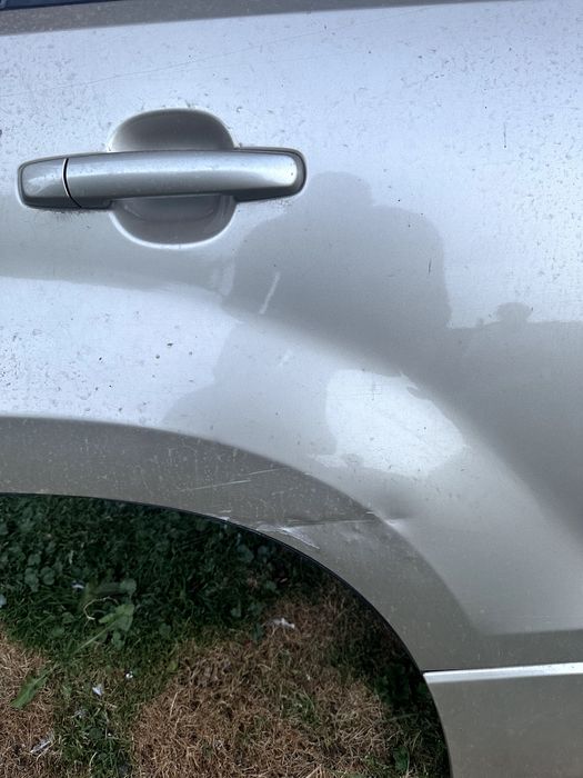 Drzwi prawy tył Suzuki Grand Vitara