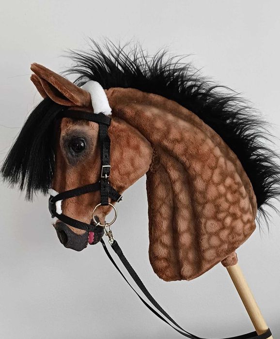 Realistyczny Konik Hobby Horse A3 + ogłowie gniady realistyk