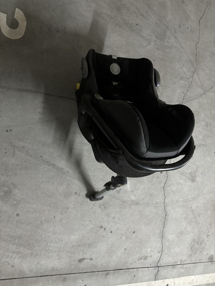 Ovo Maxicosi com base isofix