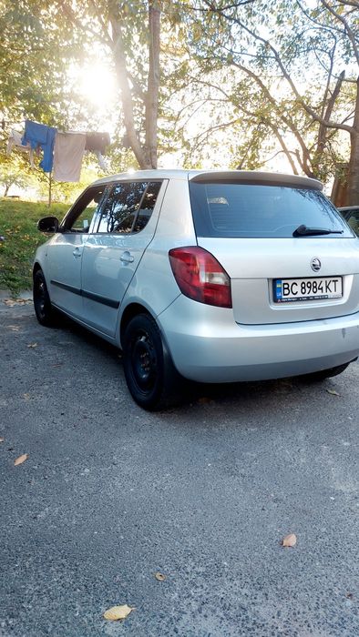 Skoda fabia 12 рік 1.6 бенз