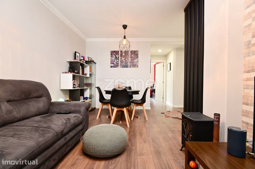 T1 totalmente renovado c/ terraço - 5 minutos do metro