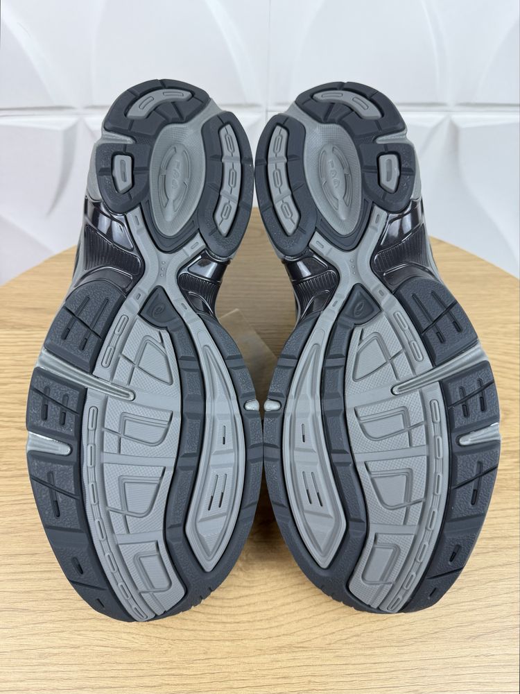 Нові оригінальні кросівки Asics gel-1130