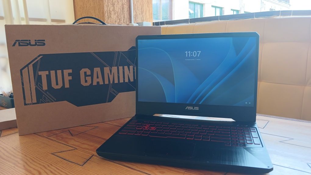 Продам ноутбук Asus FX505DY / Ryzen 5 3550H / Rx 560x / 8gb GDDR4 /