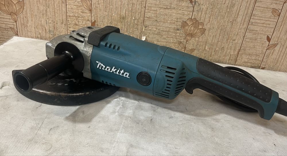 Болгарка → Makita GA9020S на 2.2 кВт. | ПЛАВНИЙ ПУСК | 2021 р.