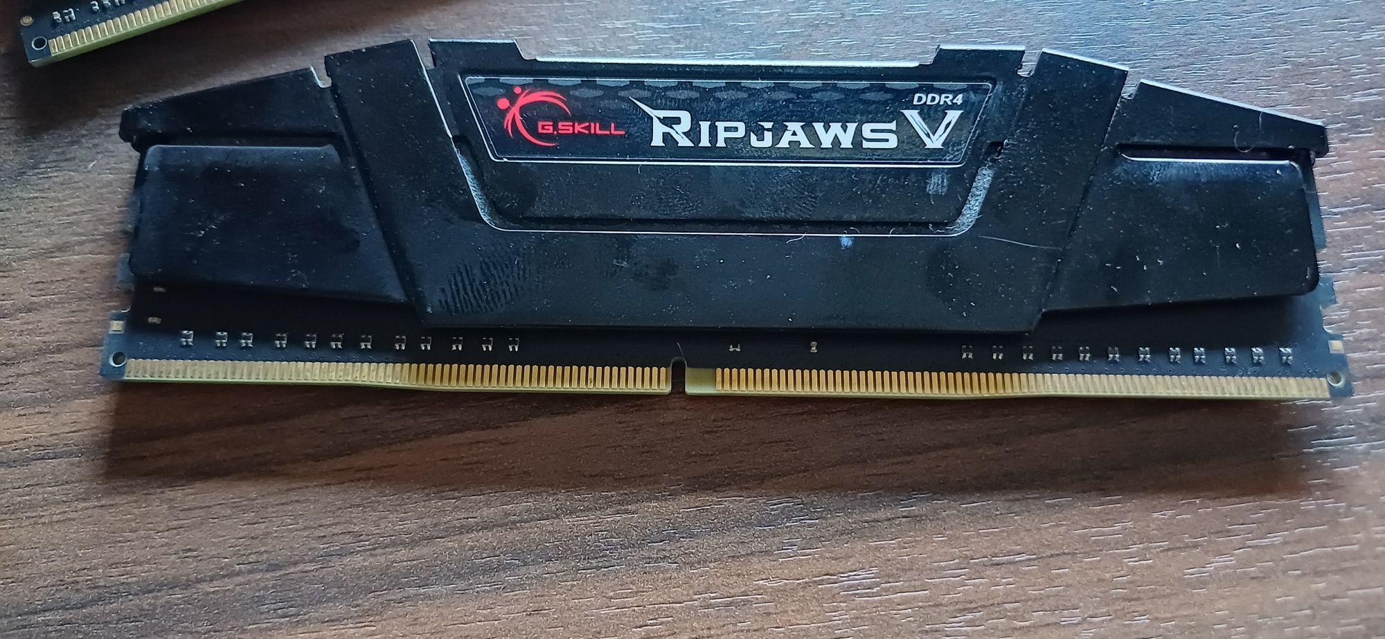 Pamięć RAM G.Skill RipjawsV Black DDR4 (2x8) 16GB 3200MHz CL16