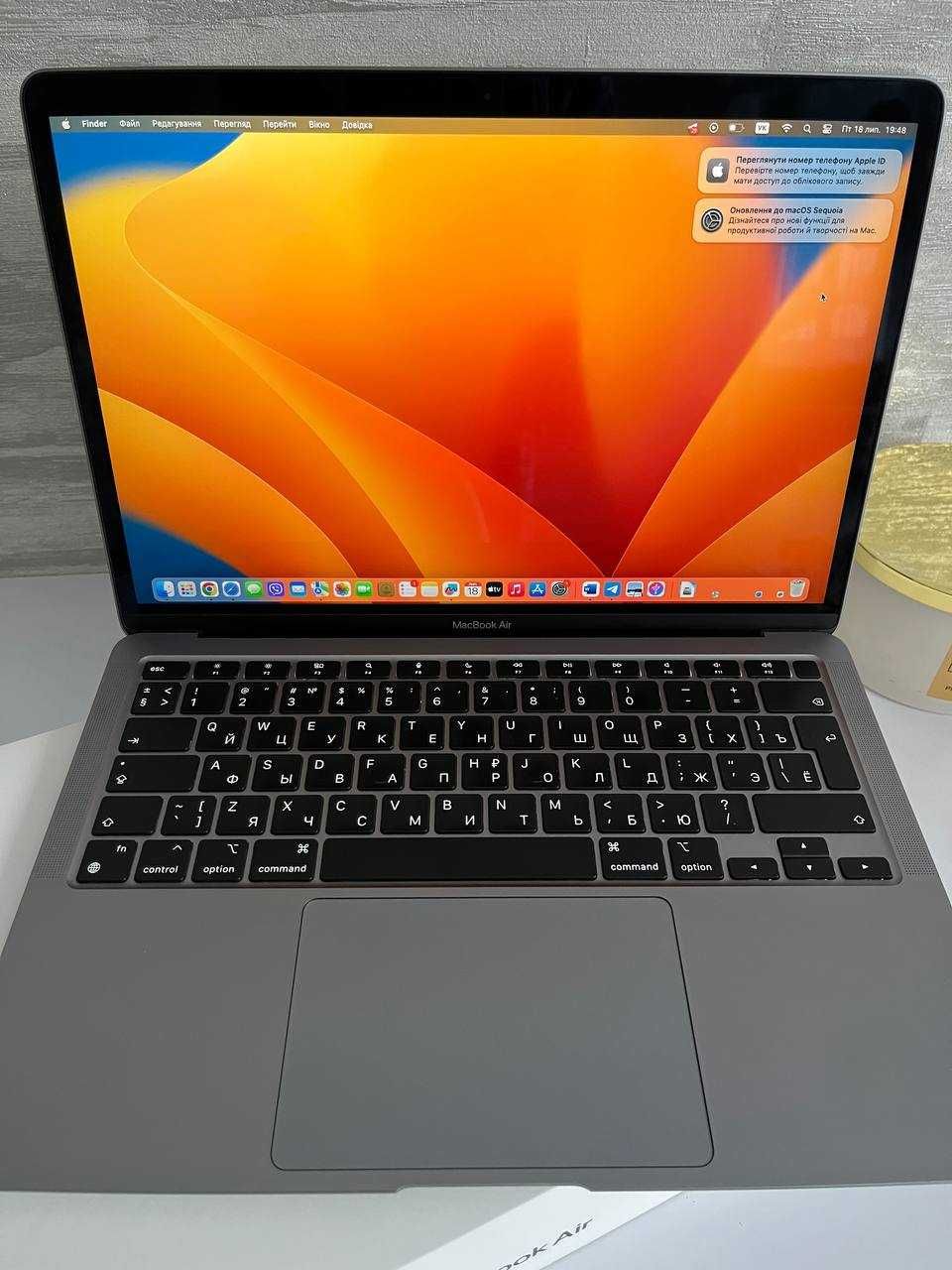 Ноутбук Apple New MacBook Air M1 13.3'' 256Gb MGN63 Space Grey 2020