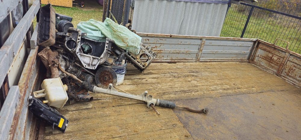 Газель бортова на ходу