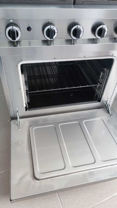 Fogão a gás 4 queimadores + forno industrial para restaurante