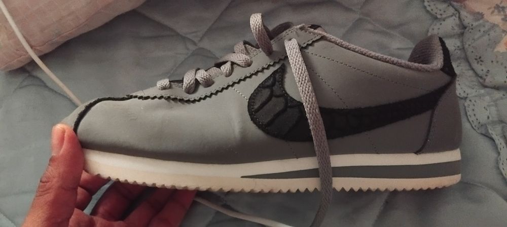 Nr,ténis nike cortez veludo