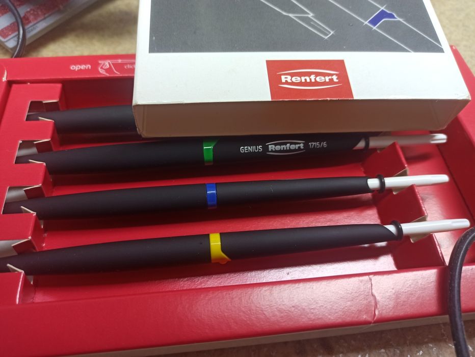 Кисточки  renfert