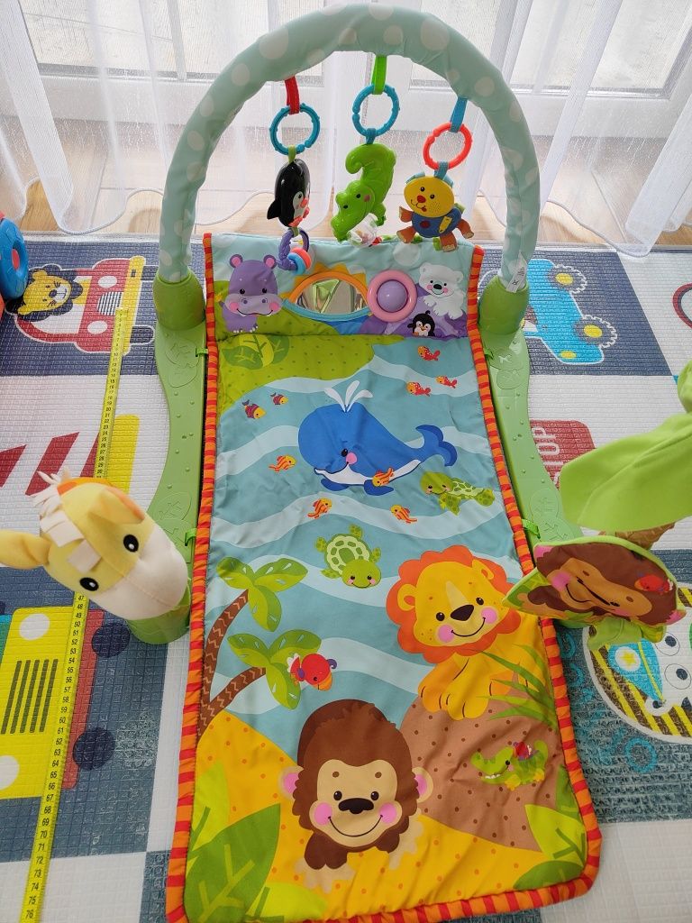 Розвиваючий килимок для немовлят