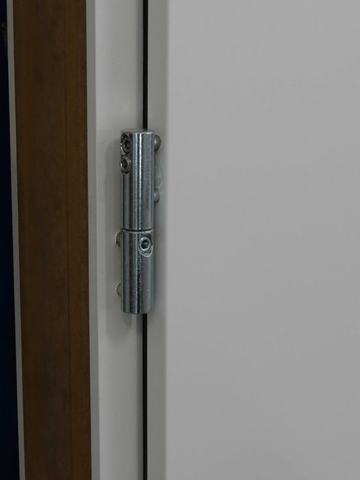Otello 5 białe 90L Ciepłe drzwi 68mm 1,2 W/m2k czyste powietrze