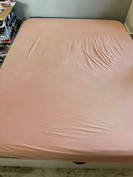 SOMMIER Cama casal + cabeceira + mesa de cabeceira