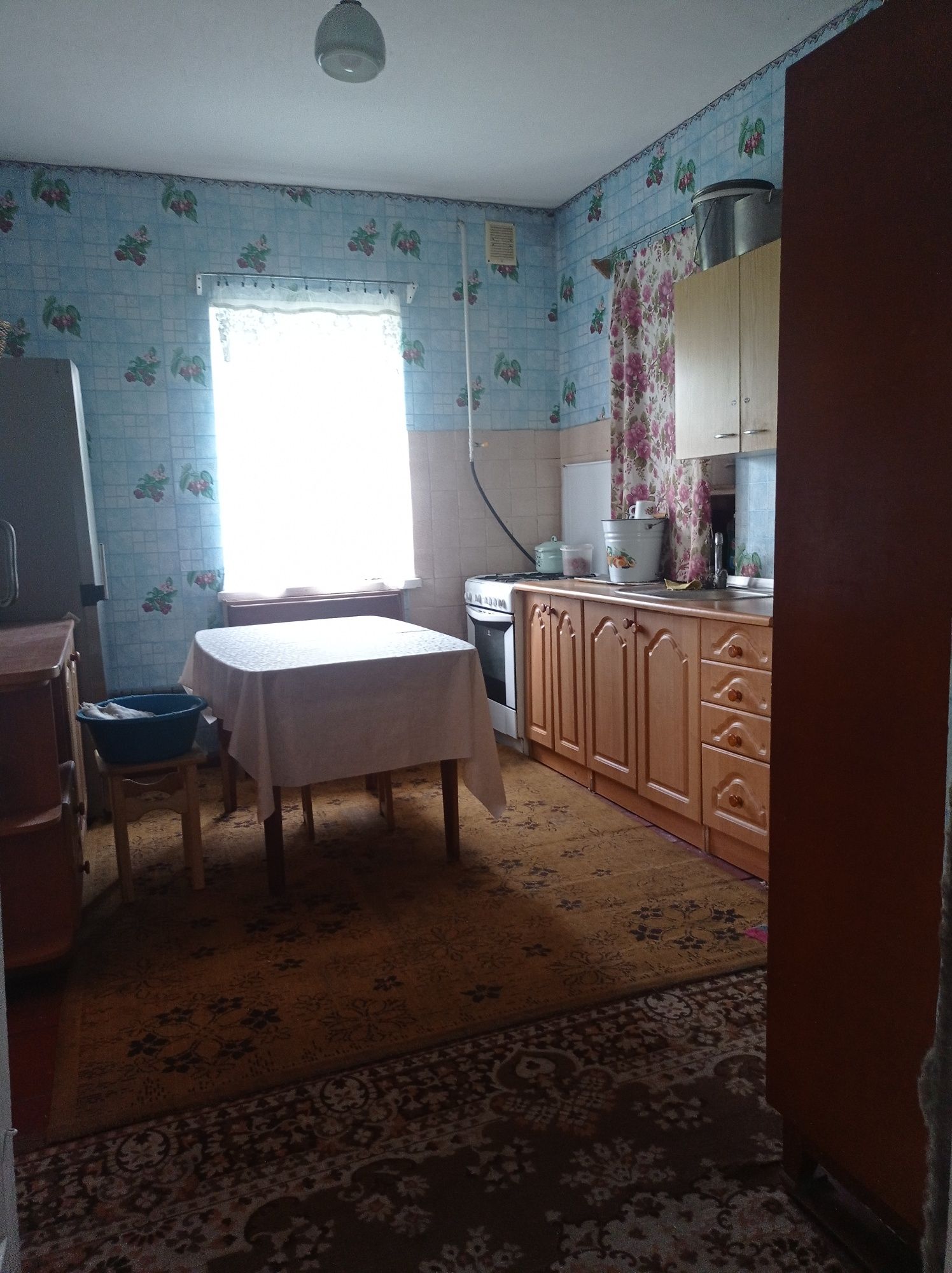 Садиба біля міста в селі Льгів. єВідновлення. ЗРУЧНОСТІ.