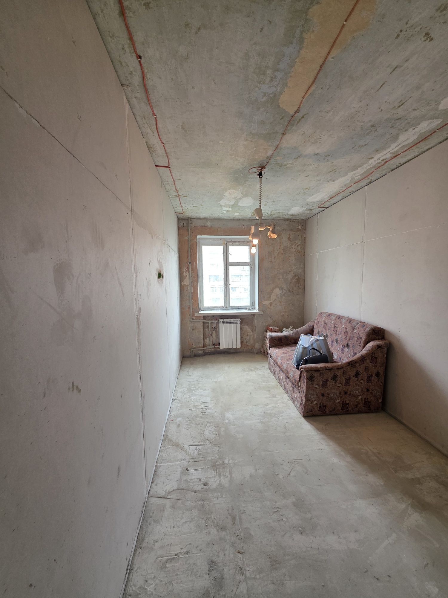 Продам 2-х комнатную квартиру метро Холодная Гора