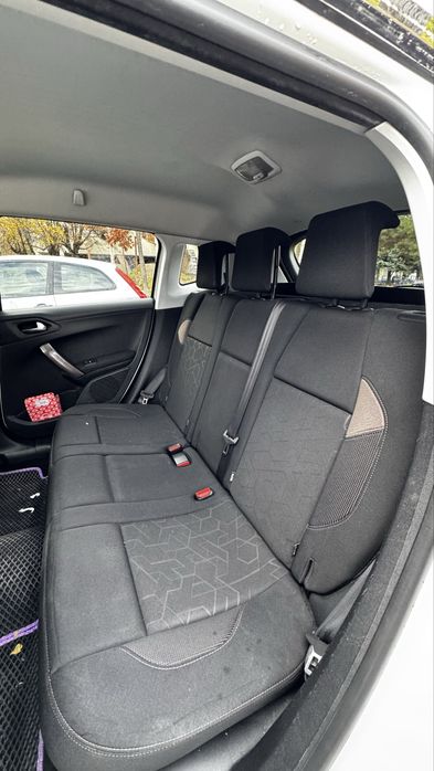 Автомобіль Pegeout 2008 2014 року