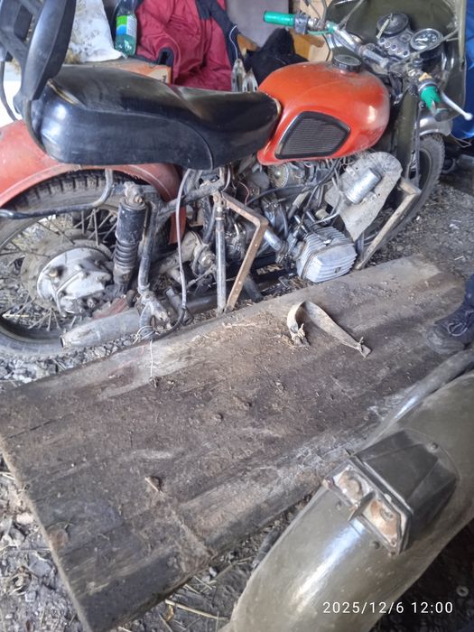 Мотоцикл МТ-10 на уверенном ходу,с документами.