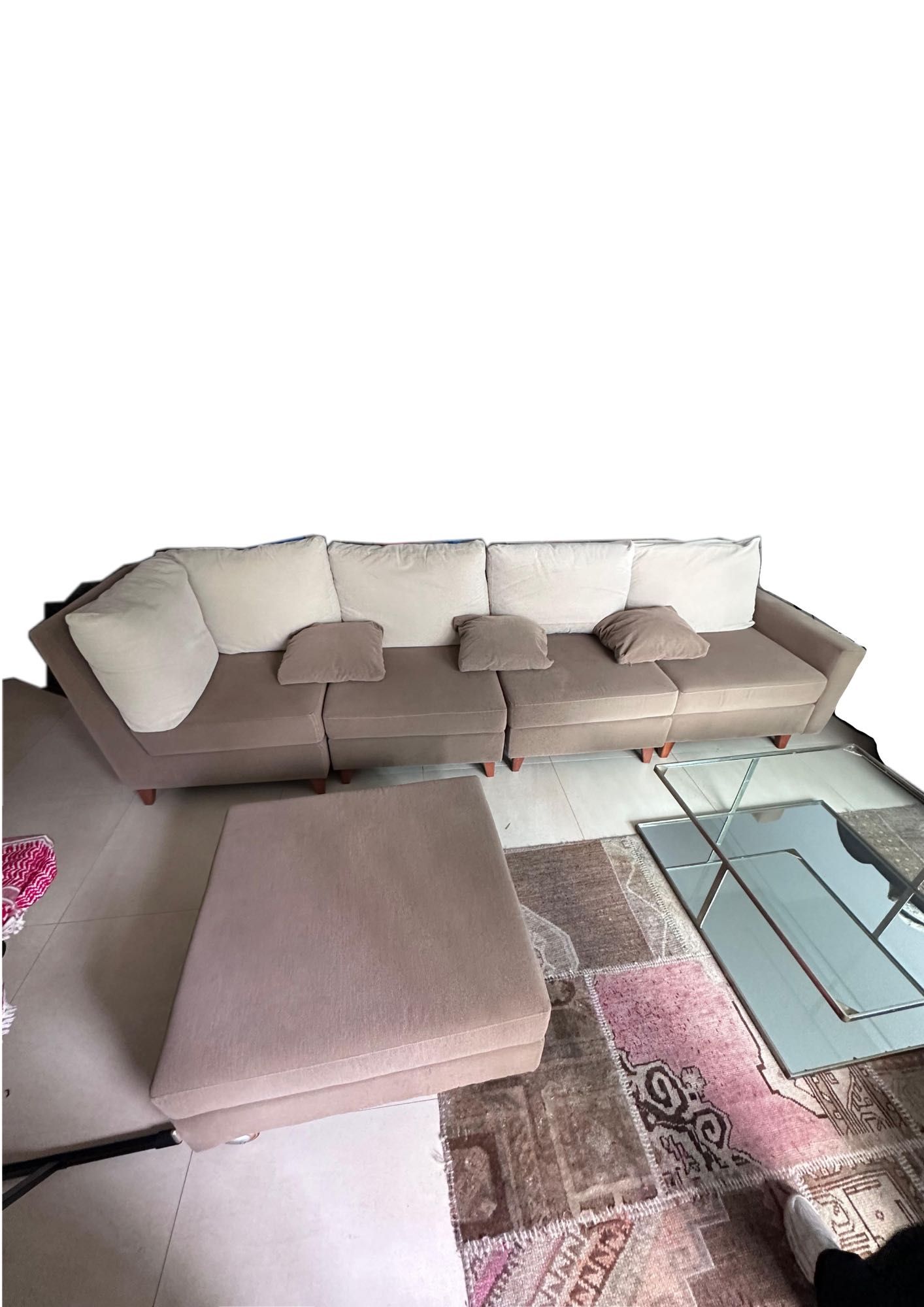 sofa modular beje e branco sujo