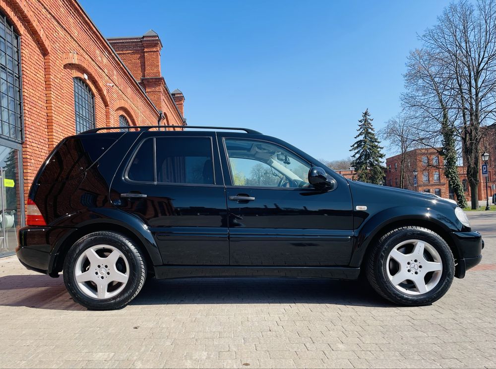 Sprzedam Mercedes ML 55 AMG rok produkcji 2001 stan auta doskonaly